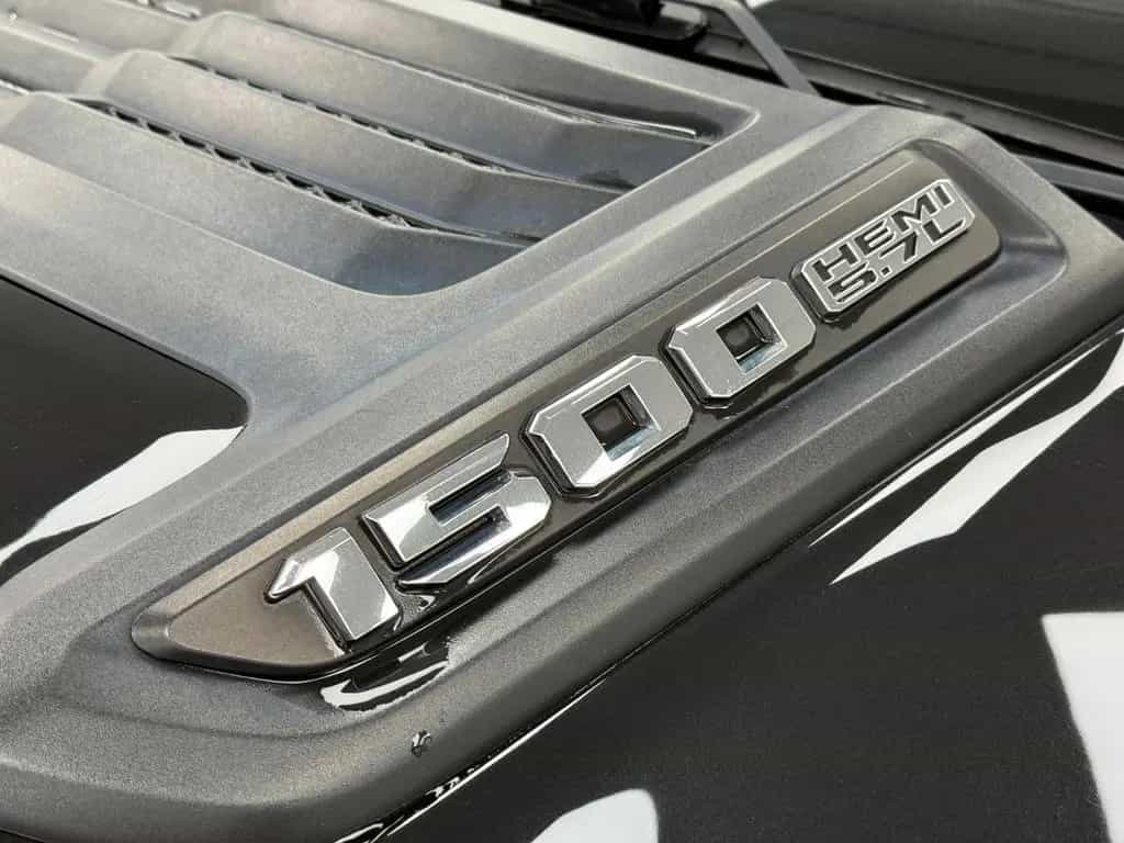 Dodge RAM 5.7 V8 HEMI Laramie Tailgate LED *Garantie* 11/2021-photo-47
