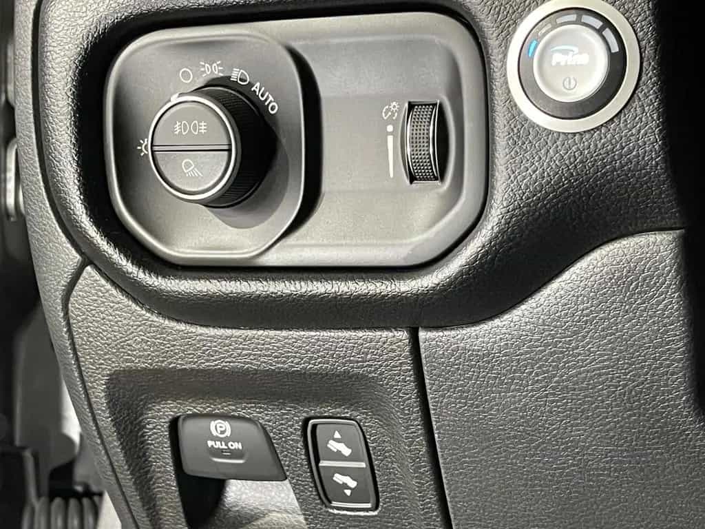 Dodge RAM REBEL+NIGHT+UNFALLFREI+LPG+22"ZOLL+LUFT+BAKFLIP 04/2022-photo-32