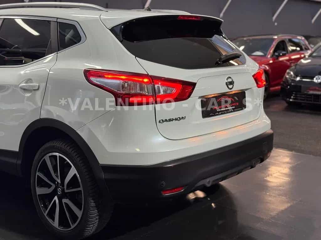 Nissan Qashqai Tekna Automatik/Navi/Pano/Shz/360°Kamera 01/2016-photo-12