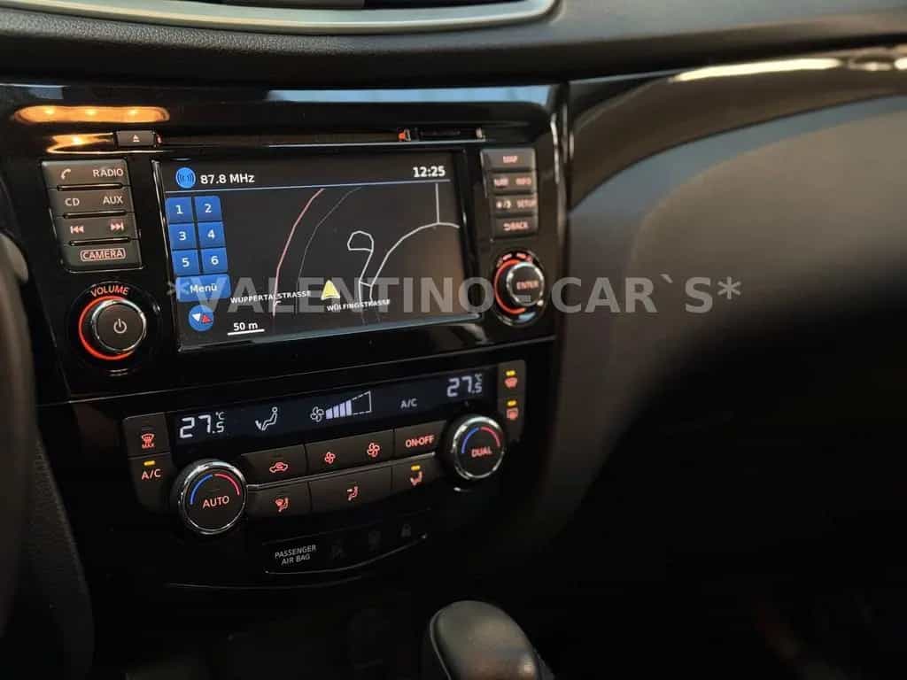 Nissan Qashqai Tekna Automatik/Navi/Pano/Shz/360°Kamera 01/2016-photo-18