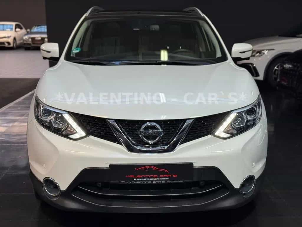 Nissan Qashqai Tekna Automatik/Navi/Pano/Shz/360°Kamera 01/2016-photo-2