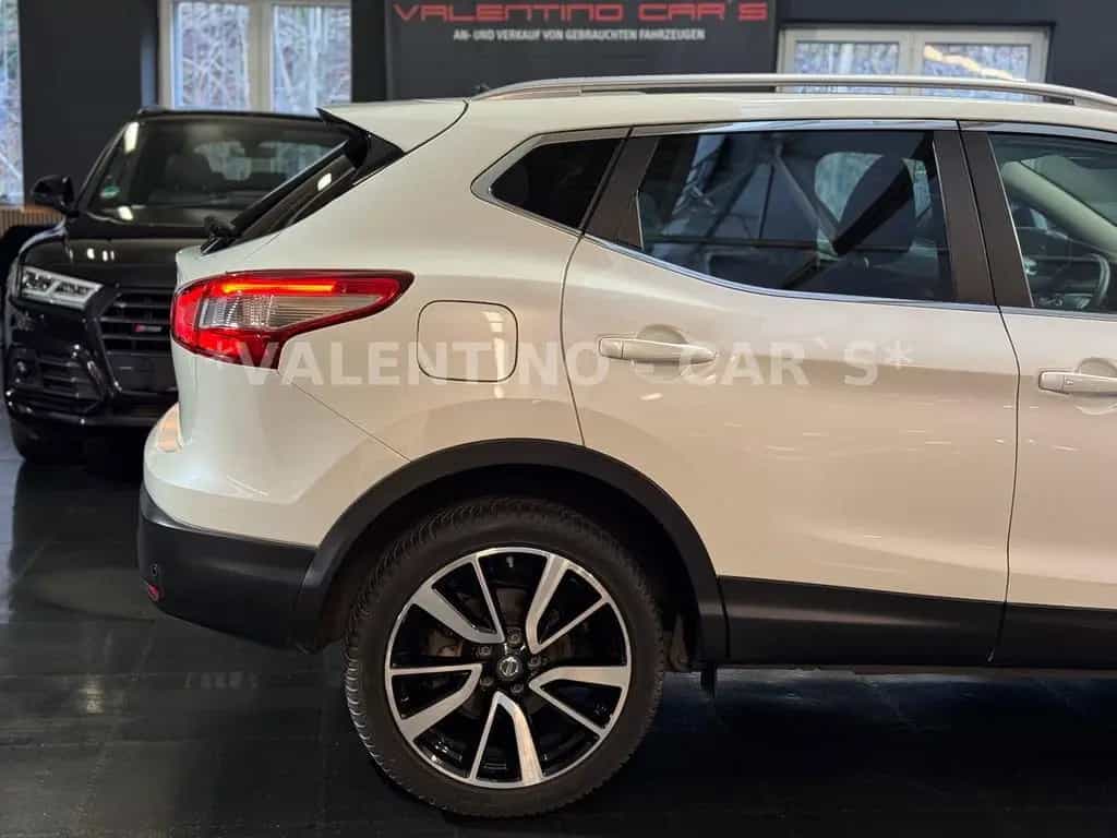 Nissan Qashqai Tekna Automatik/Navi/Pano/Shz/360°Kamera 01/2016-photo-28