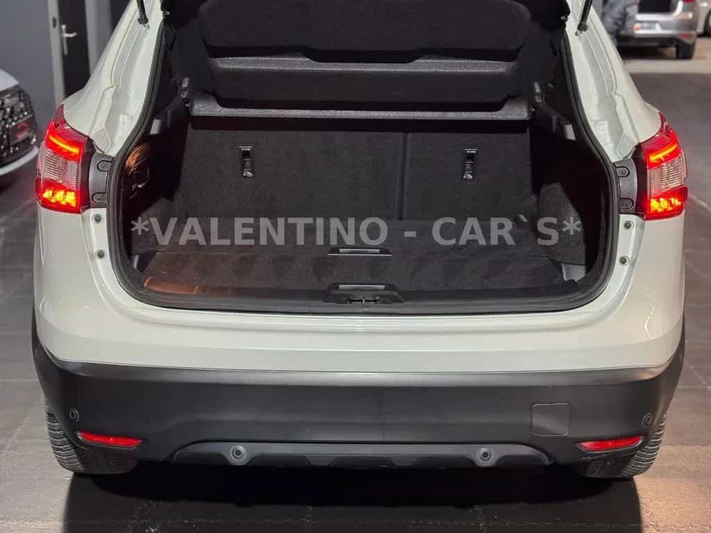 Nissan Qashqai Tekna Automatik/Navi/Pano/Shz/360°Kamera 01/2016-photo-39
