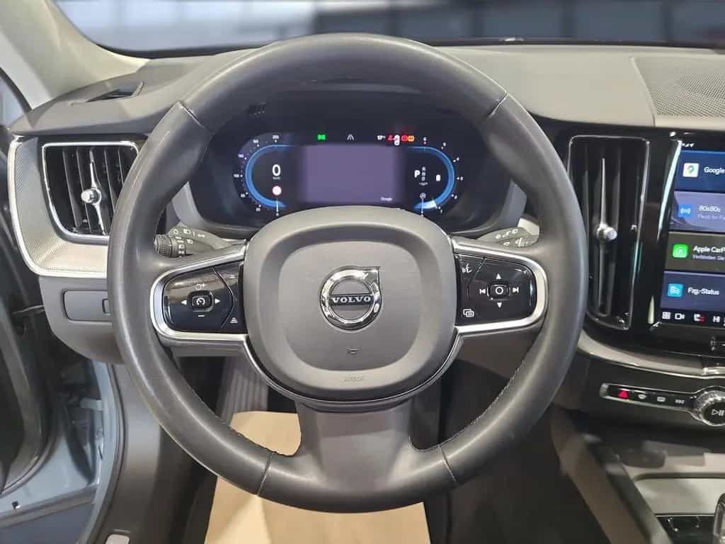Volvo XC 60 Plus Dark 2WD Bluetooth Navi LED Klima 01/2023-photo-11