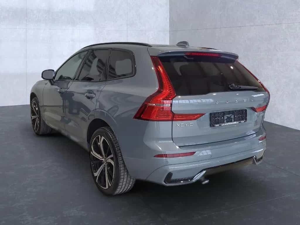 Volvo XC 60 Plus Dark 2WD Bluetooth Navi LED Klima 01/2023-photo-2