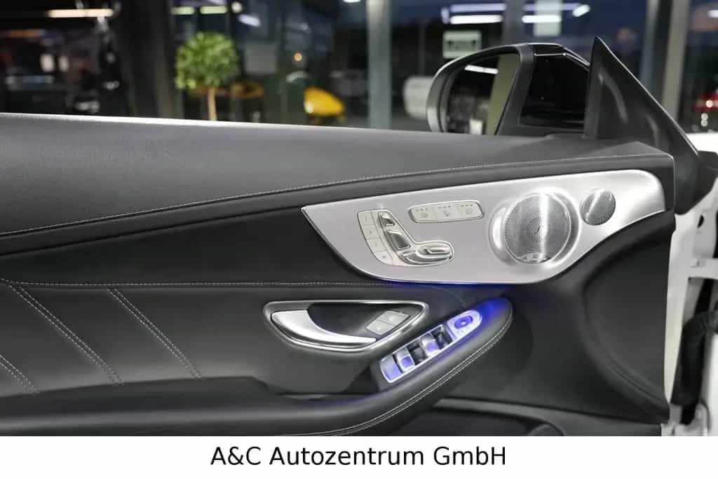 Mercedes-Benz C 63 AMG Cabrio 06/2019-photo-10
