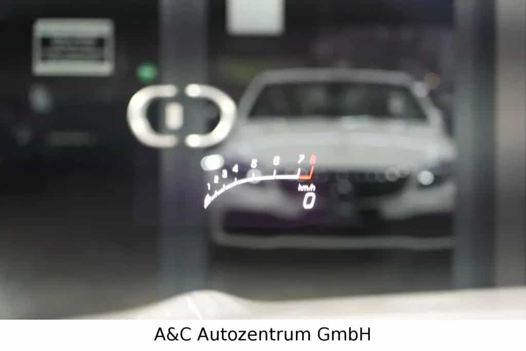 Mercedes-Benz C 63 AMG Cabrio 06/2019-photo-23