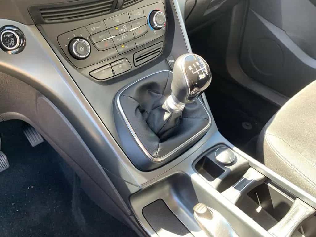 Ford Kuga TREND 1.5 ECOBOOST 4x2 KLIMA+SHZ+PDC+LHZ 12/2019-photo-18