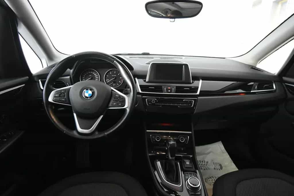BMW 2 Series 220 xDrive 2.Hand LED SHZ AHK Panorama Isofix 08/2016-photo-17