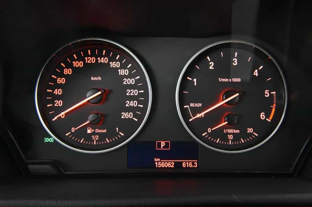 BMW 2 Series 220 xDrive 2.Hand LED SHZ AHK Panorama Isofix 08/2016-photo-25