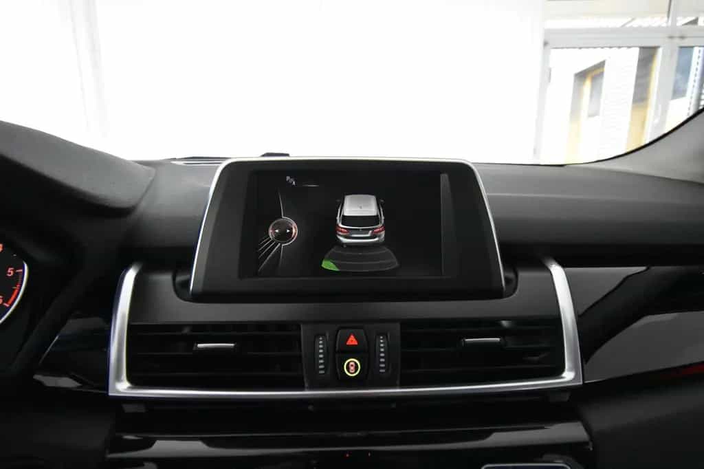 BMW 2 Series 220 xDrive 2.Hand LED SHZ AHK Panorama Isofix 08/2016-photo-31