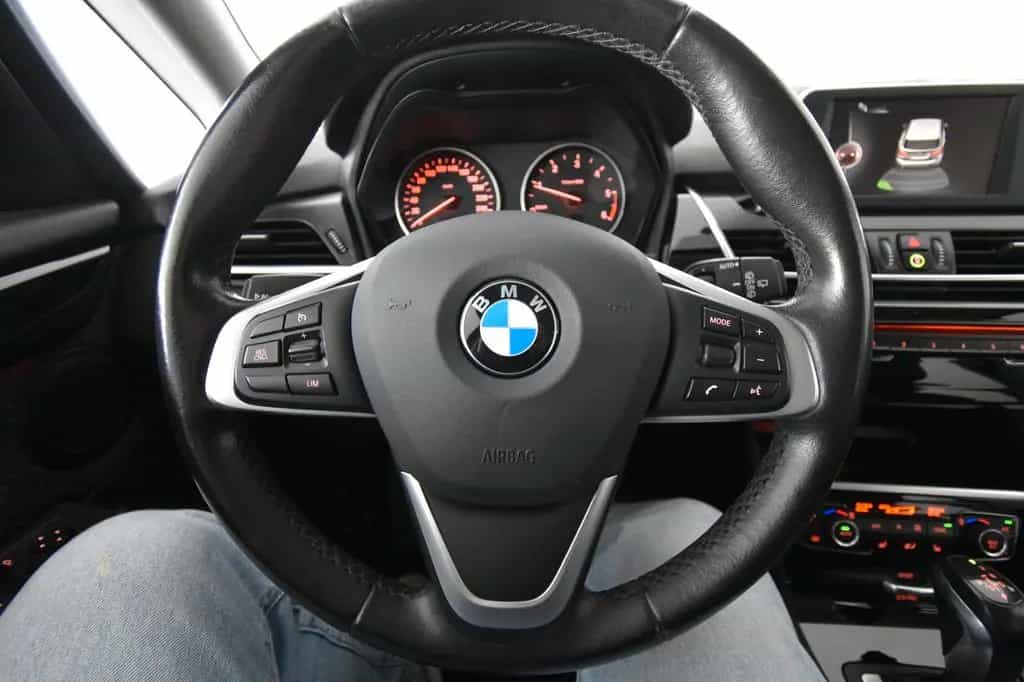 BMW 2 Series 220 xDrive 2.Hand LED SHZ AHK Panorama Isofix 08/2016-photo-32