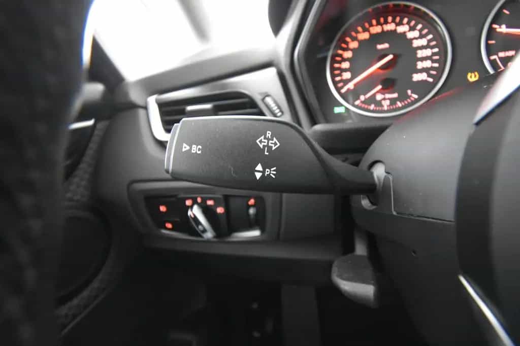 BMW 2 Series 220 xDrive 2.Hand LED SHZ AHK Panorama Isofix 08/2016-photo-35