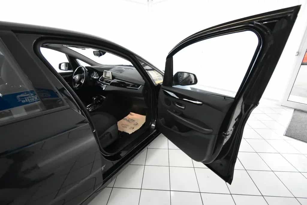 BMW 2 Series 220 xDrive 2.Hand LED SHZ AHK Panorama Isofix 08/2016-photo-9