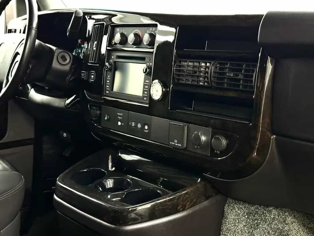 Chevrolet Express Limited 2500 Garanite LPG Leder TV 01/2017-photo-19