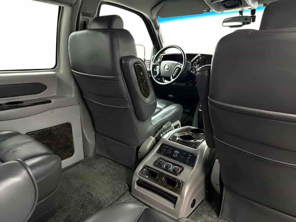 Chevrolet Express Limited 2500 Garanite LPG Leder TV 01/2017-photo-38