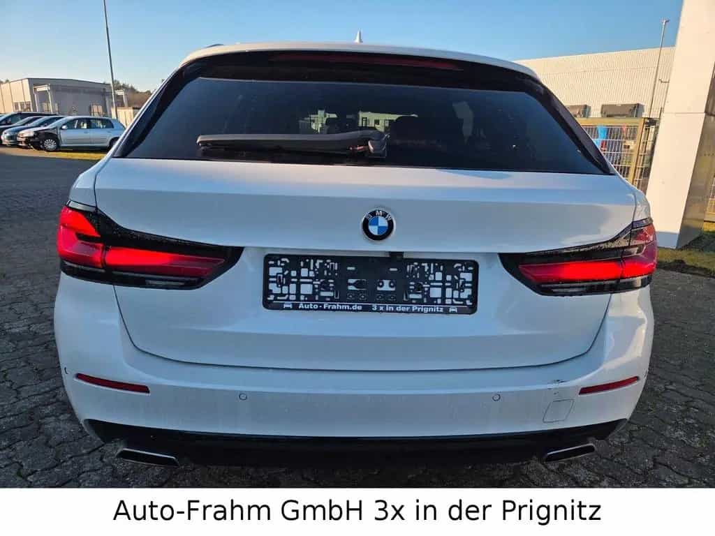 BMW 5 Series 5 Touring 530 d xDrive LED NAVI 02/2023-photo-11