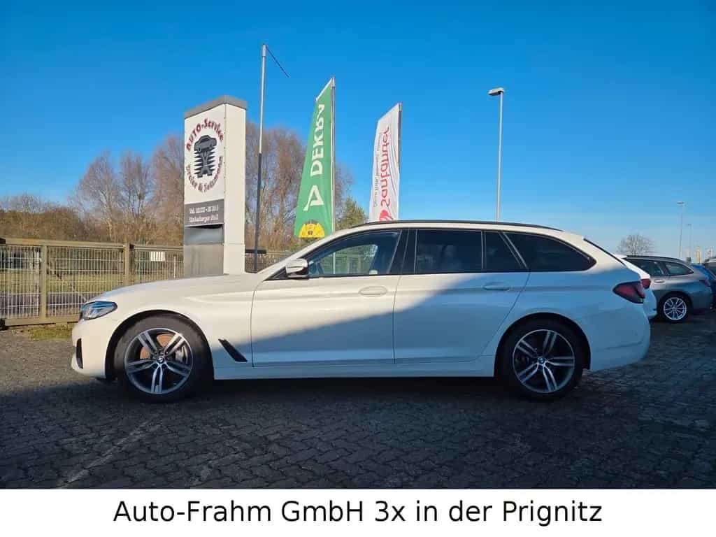 BMW 5 Series 5 Touring 530 d xDrive LED NAVI 02/2023-photo-3