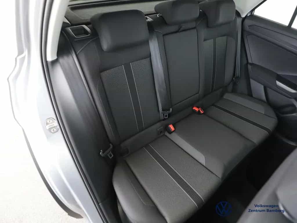 Volkswagen T-Roc 1.5 TSI Life DSG+GJR+RFK+ACC+PARKASSIST 05/2025-photo-11
