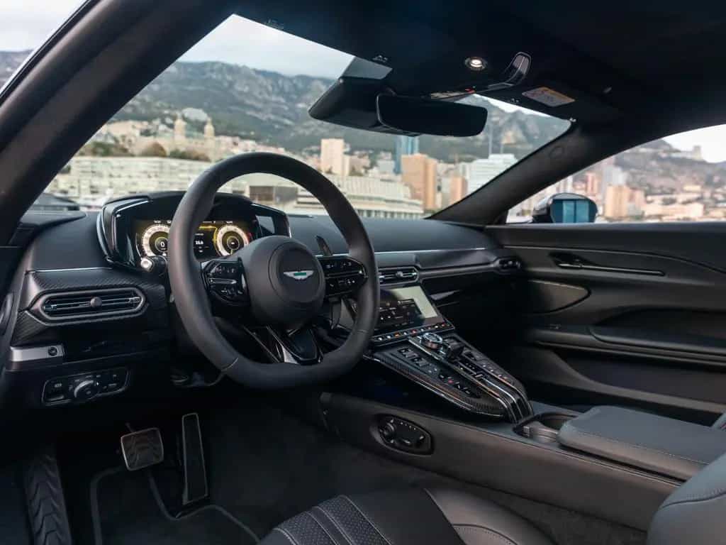 Aston Martin V8 Vantage Vantage null-photo-12
