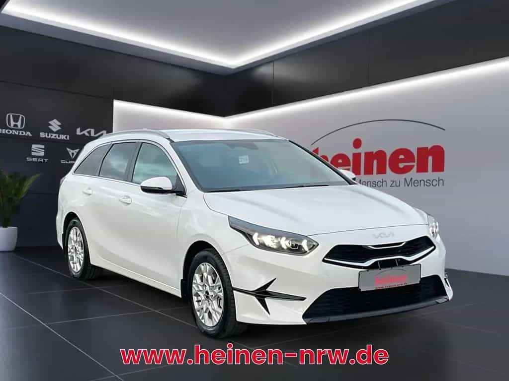 Kia Ceed SW GOLD 1.5 T DCT LED+NAVI+SHZ+PDC 04/2025-photo-1