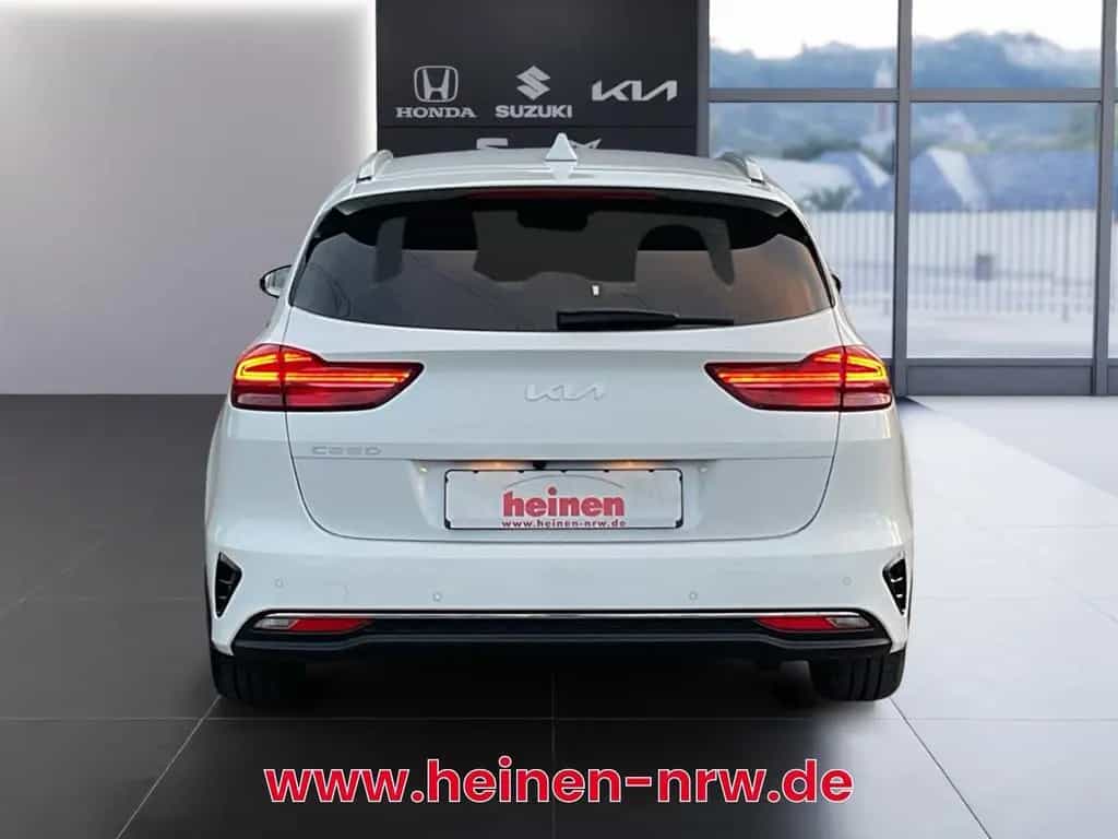 Kia Ceed SW GOLD 1.5 T DCT LED+NAVI+SHZ+PDC 04/2025-photo-4