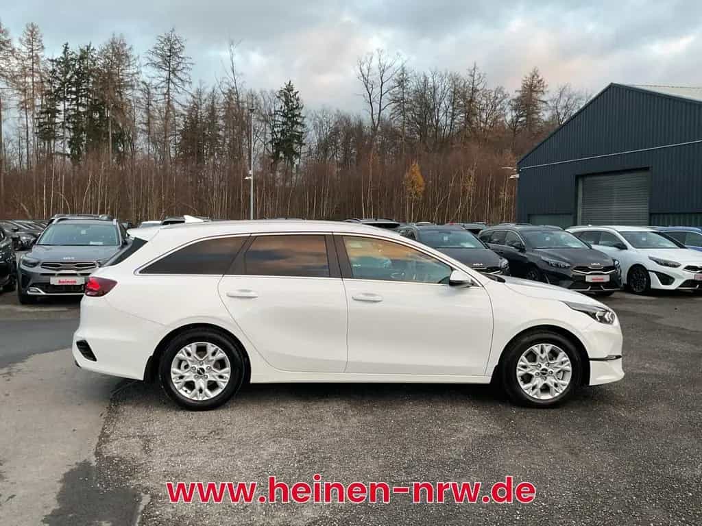 Kia Ceed SW GOLD 1.5 T DCT LED+NAVI+SHZ+PDC 04/2025-photo-9