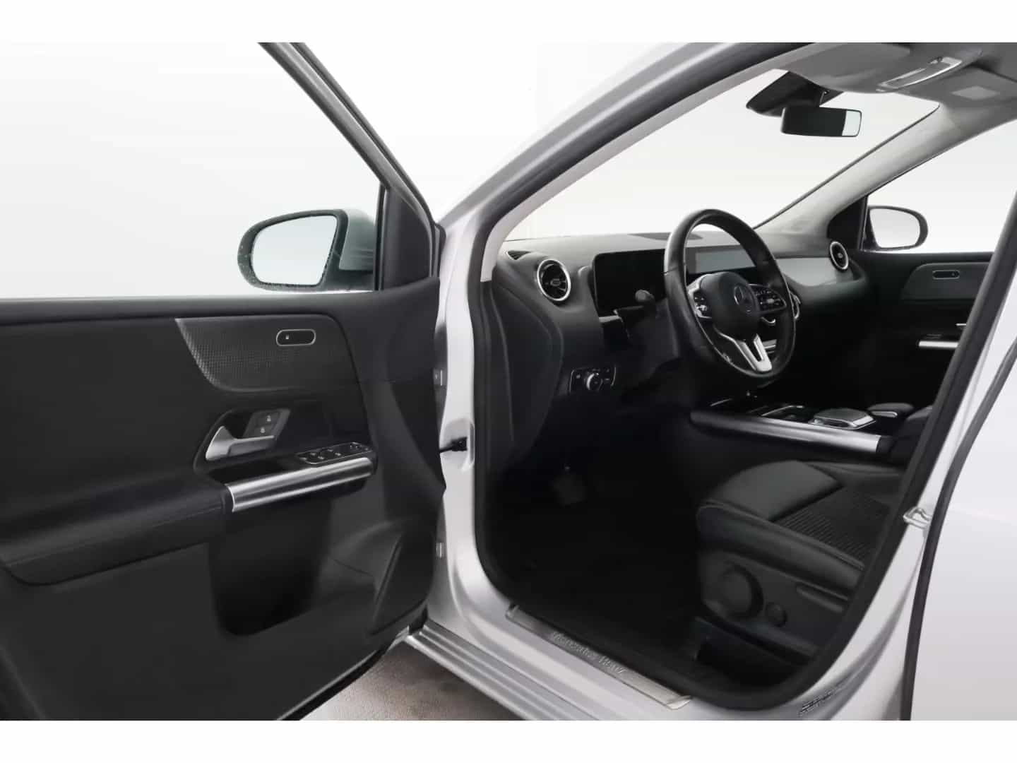 Mercedes-Benz B-Class 200 07/2019-photo-15