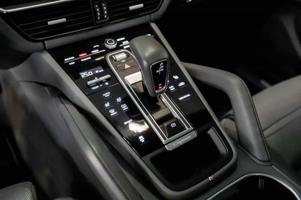 Porsche Cayenne S 07/2018-photo-12