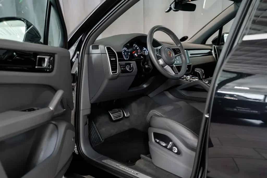 Porsche Cayenne S 07/2018-photo-8