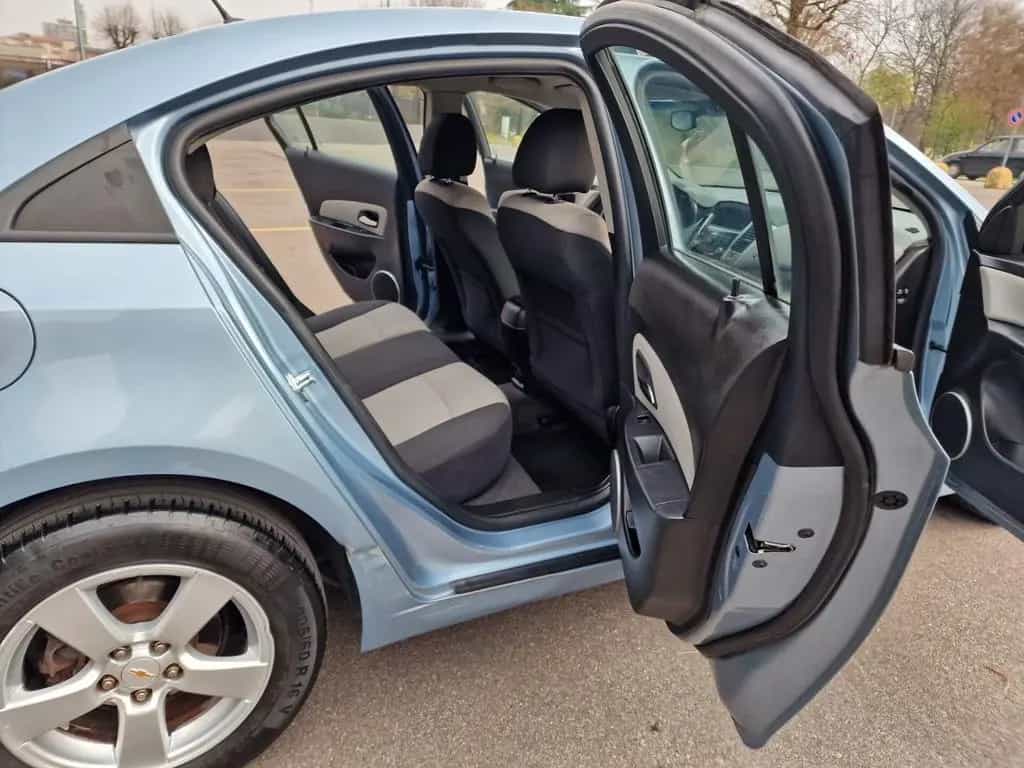 Chevrolet Cruze 1.6 4 porte LT GPL 01/2011-photo-11