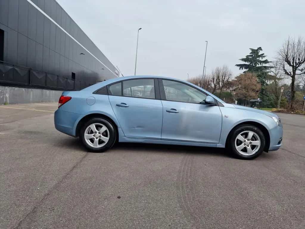Chevrolet Cruze 1.6 4 porte LT GPL 01/2011-photo-3