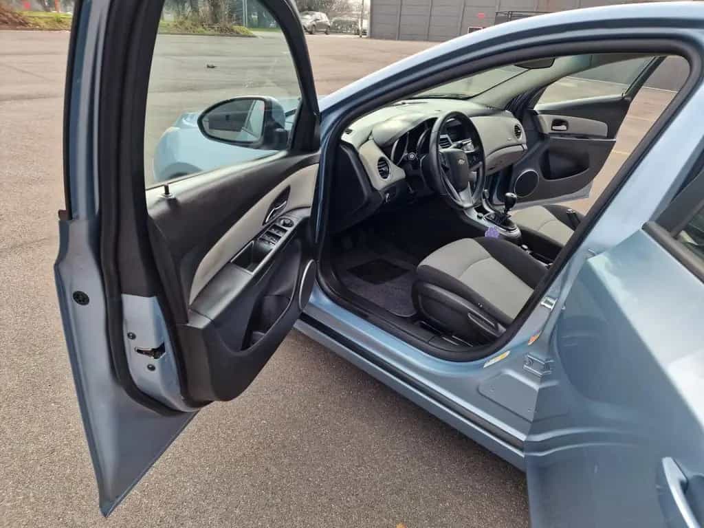 Chevrolet Cruze 1.6 4 porte LT GPL 01/2011-photo-8