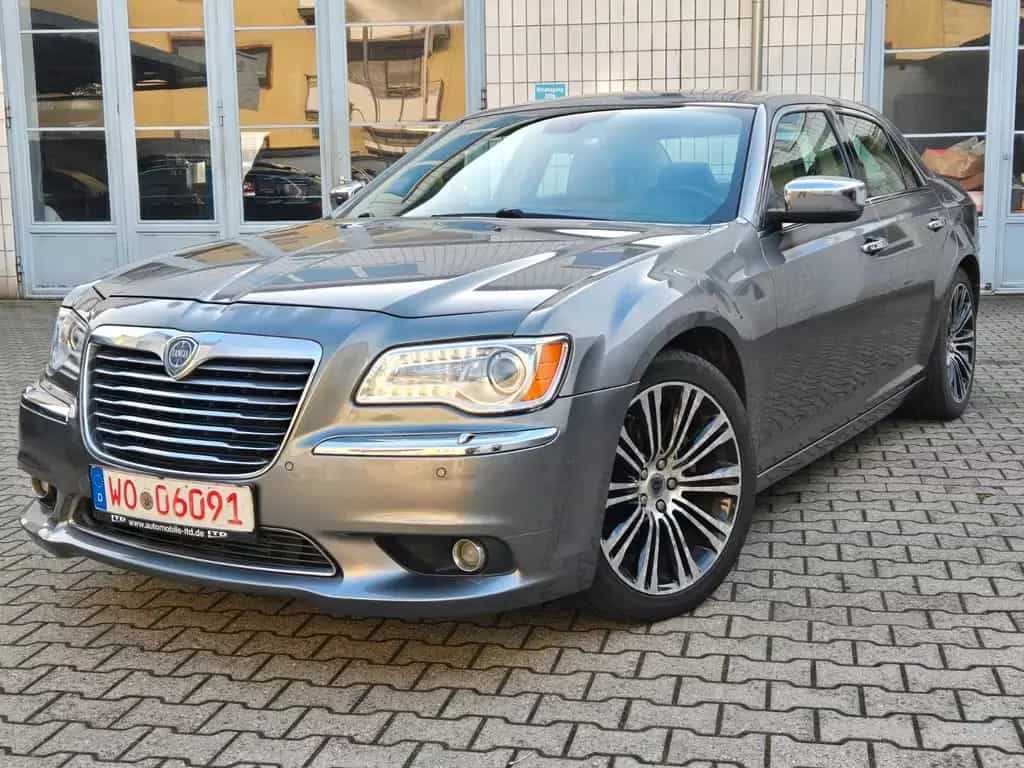 Lancia Thema Executive Leder/Navi/4xSitzheizung 11/2011-photo-0