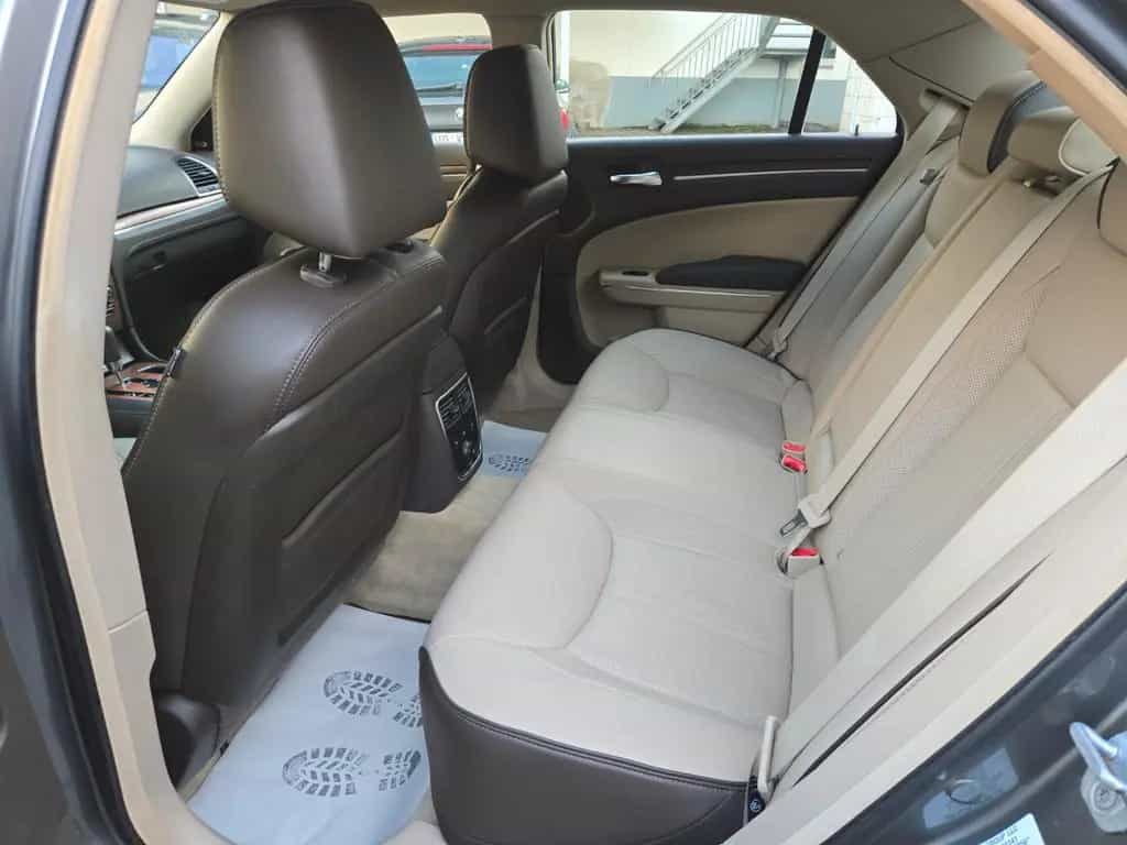 Lancia Thema Executive Leder/Navi/4xSitzheizung 11/2011-photo-10