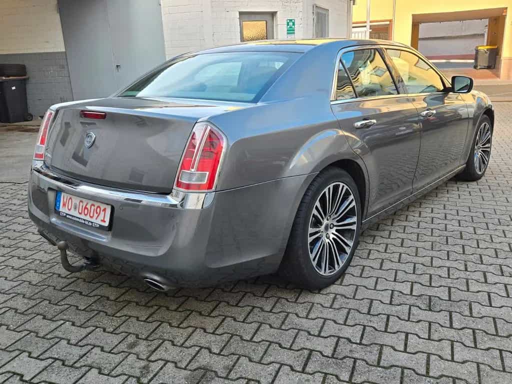 Lancia Thema Executive Leder/Navi/4xSitzheizung 11/2011-photo-4