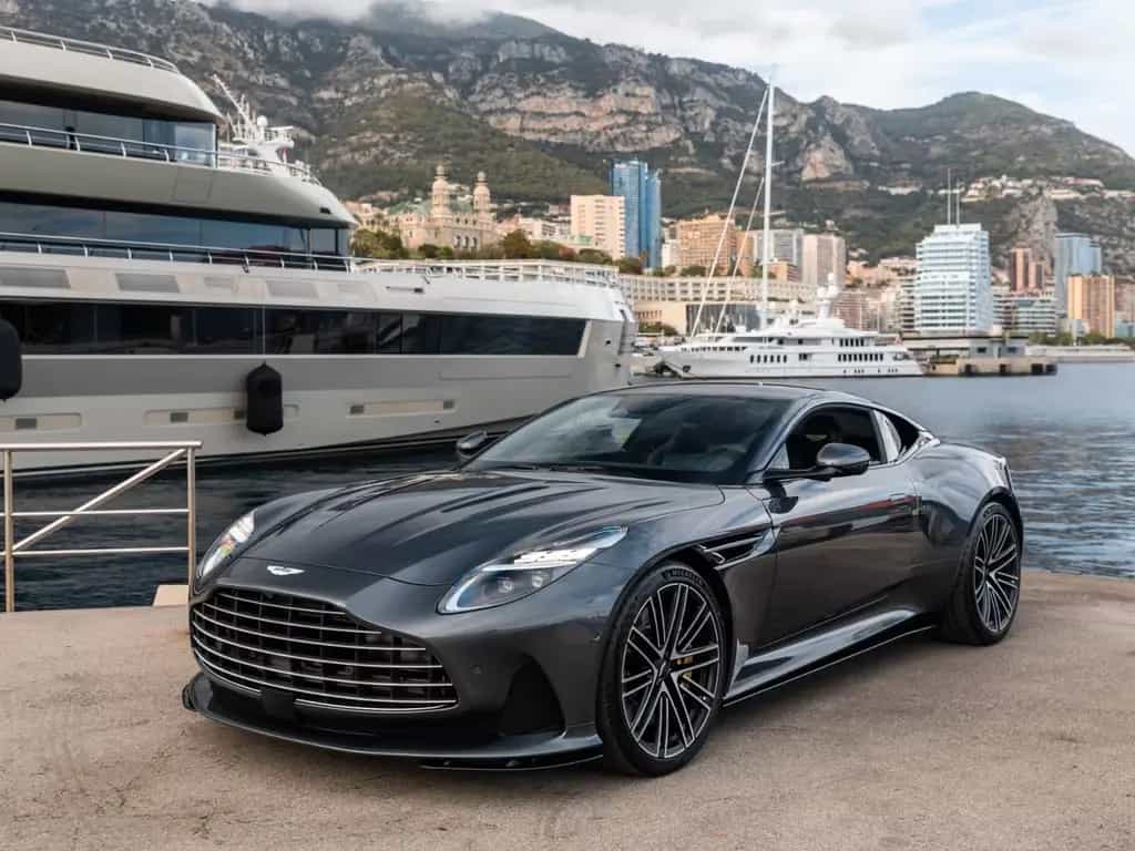 Aston Martin DB12 4.0 V8 null-photo-0