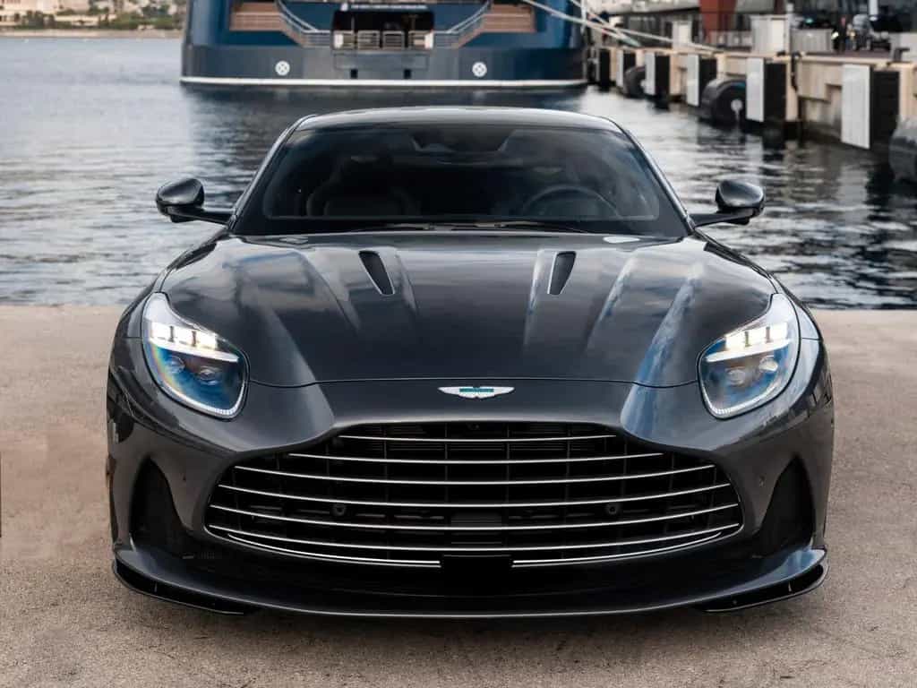 Aston Martin DB12 4.0 V8 null-photo-1