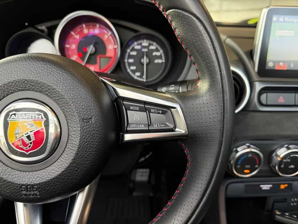 Abarth 124 Spider BOSE LED LEDER ALU 06/2017-photo-11