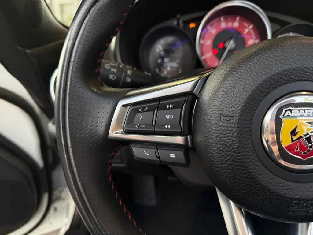 Abarth 124 Spider BOSE LED LEDER ALU 06/2017-photo-12