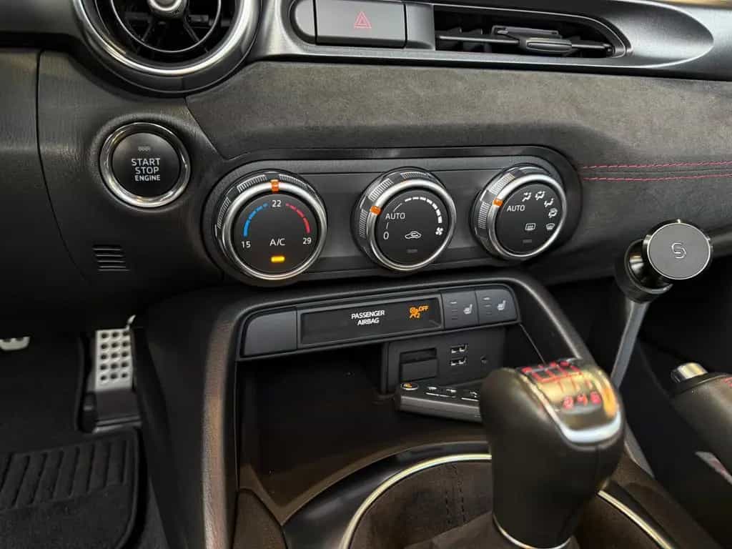 Abarth 124 Spider BOSE LED LEDER ALU 06/2017-photo-14