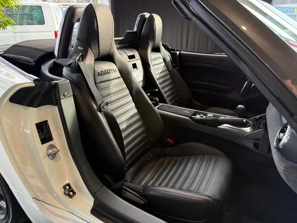 Abarth 124 Spider BOSE LED LEDER ALU 06/2017-photo-18