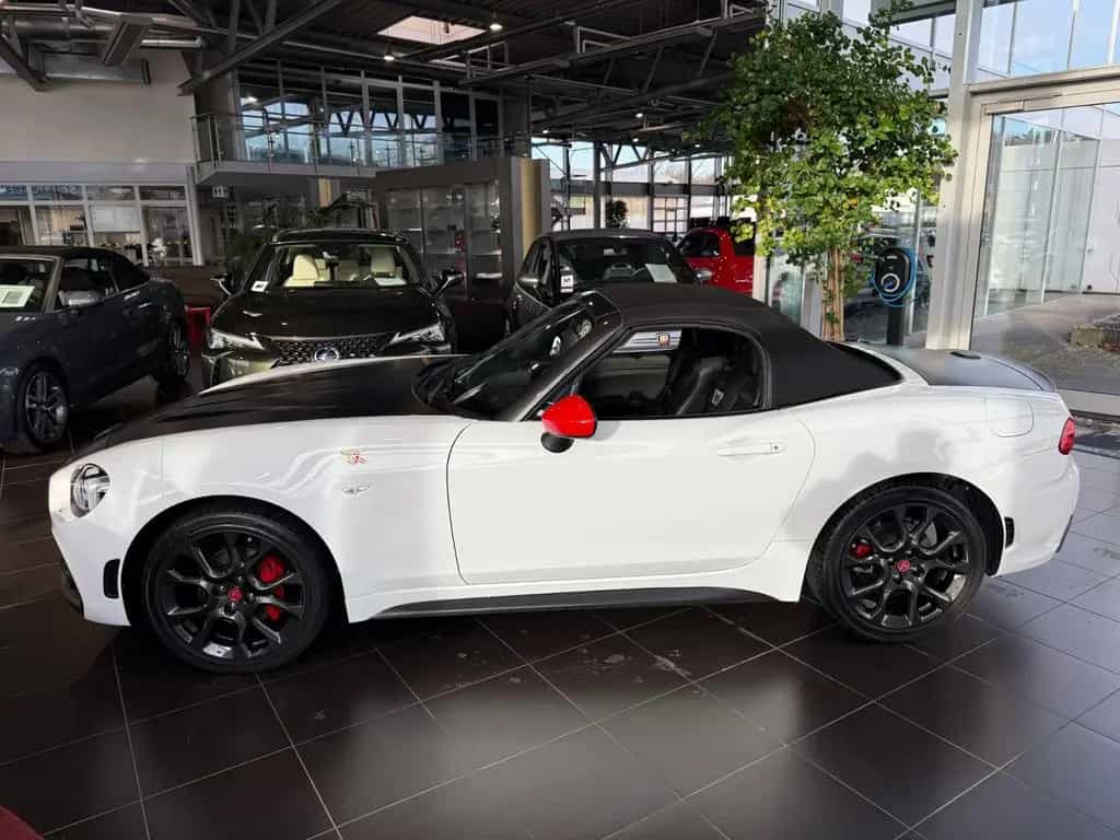 Abarth 124 Spider BOSE LED LEDER ALU 06/2017-photo-23