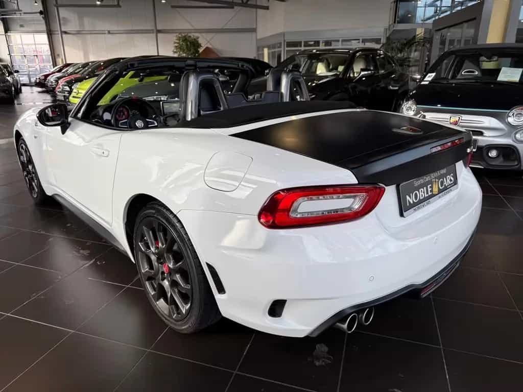 Abarth 124 Spider BOSE LED LEDER ALU 06/2017-photo-4