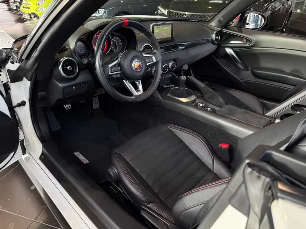 Abarth 124 Spider BOSE LED LEDER ALU 06/2017-photo-7