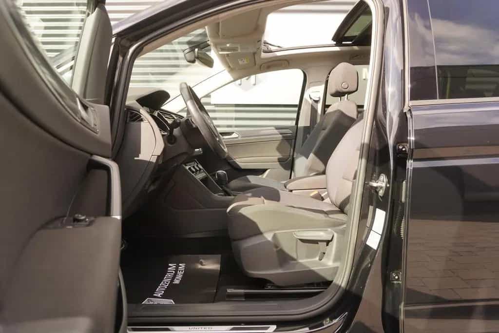 Volkswagen Touran 1.5 TSI DSG|7-SITZER|PANORAMA|KAMERA|NAVI 04/2020-photo-11
