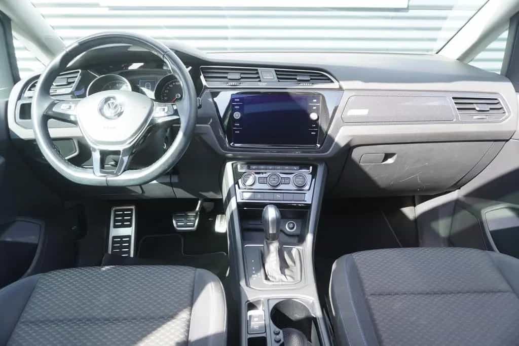 Volkswagen Touran 1.5 TSI DSG|7-SITZER|PANORAMA|KAMERA|NAVI 04/2020-photo-15