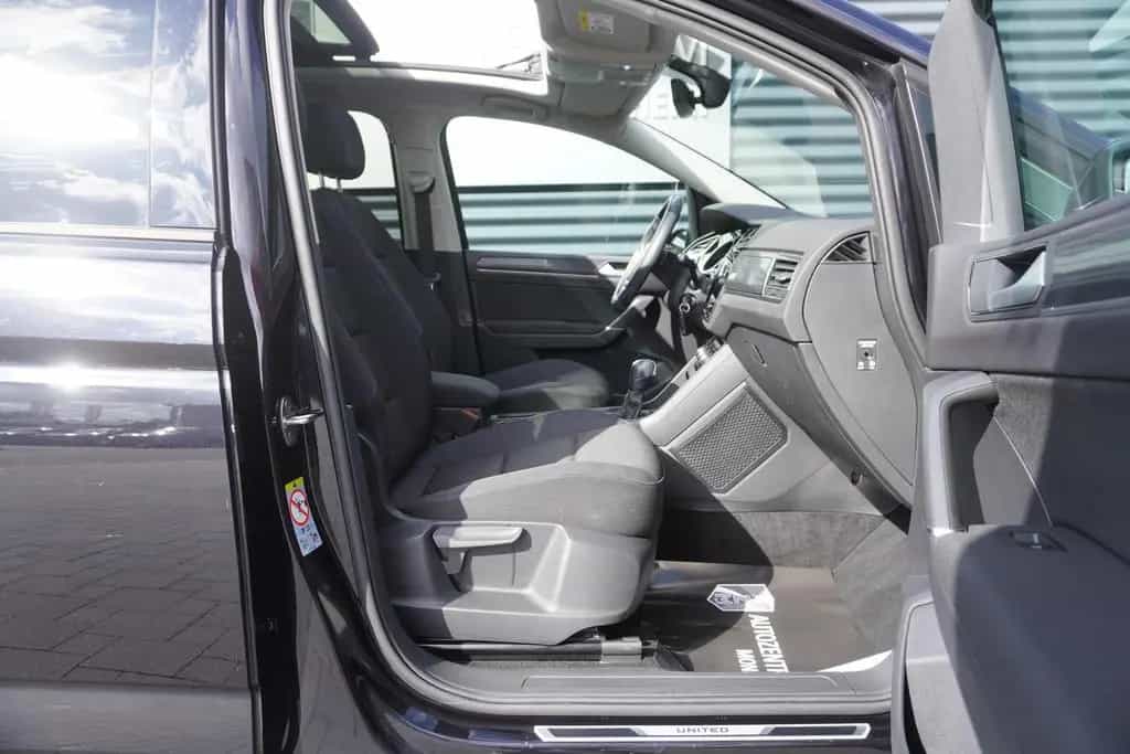Volkswagen Touran 1.5 TSI DSG|7-SITZER|PANORAMA|KAMERA|NAVI 04/2020-photo-16