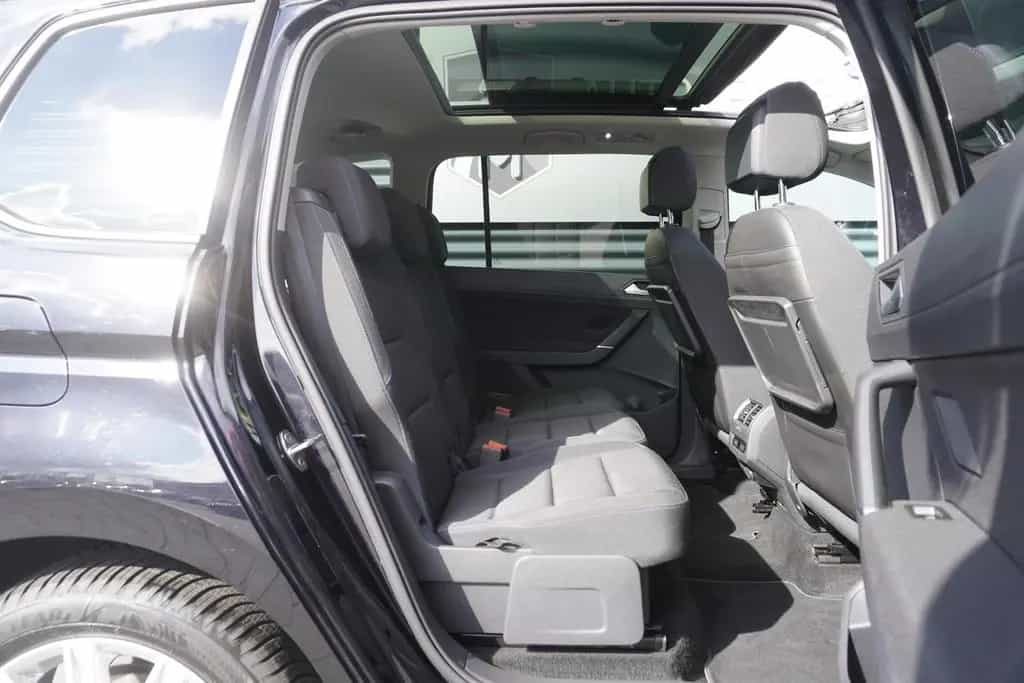 Volkswagen Touran 1.5 TSI DSG|7-SITZER|PANORAMA|KAMERA|NAVI 04/2020-photo-17