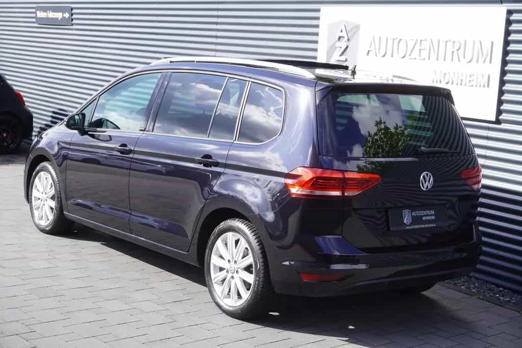 Volkswagen Touran 1.5 TSI DSG|7-SITZER|PANORAMA|KAMERA|NAVI 04/2020-photo-8